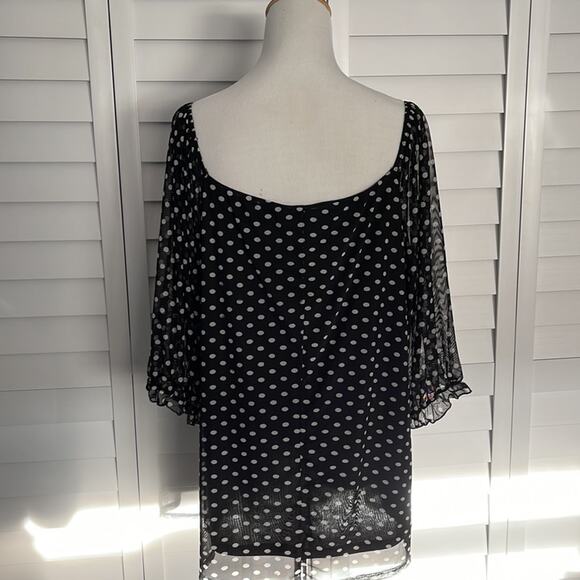 Love Ryan Pre loved Polka Dots lined 3/4 sheer Sleeves Blouse. - Picture 5 of 5
